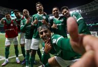 Felipe Anderson "some" e volta ao Palmeiras sem explicação de Abel