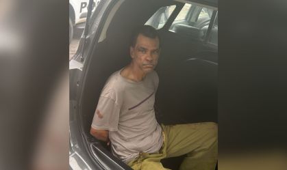 Homem é preso após matar mãe e irmã a facadas dentro de casa em SP