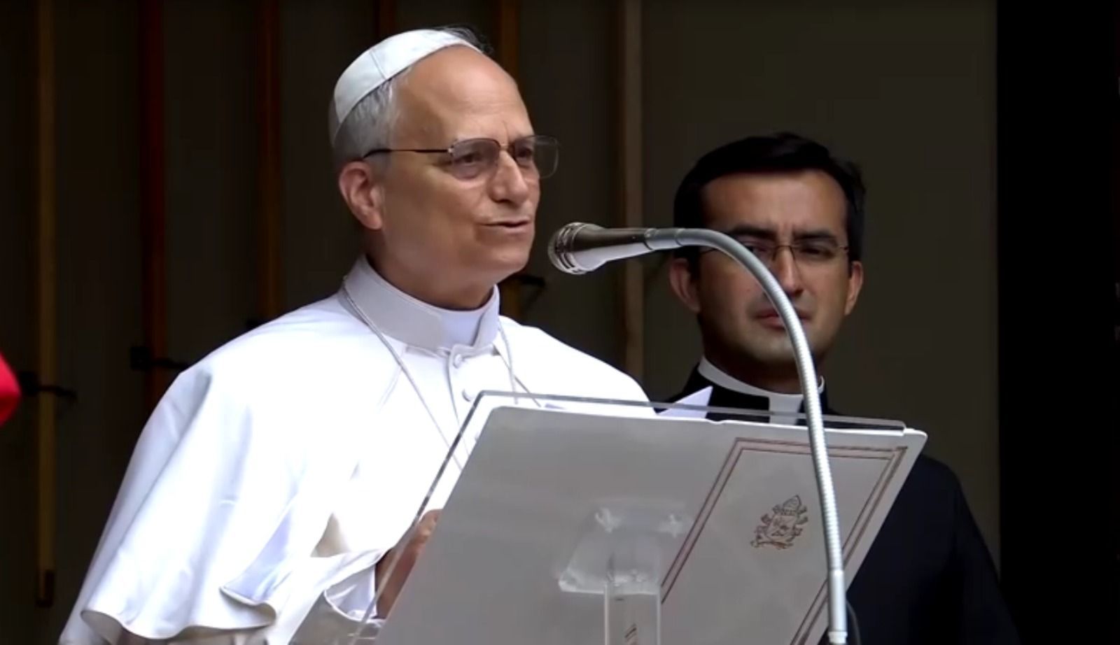 Papa Leão XIV realiza oração de domingo durante as férias