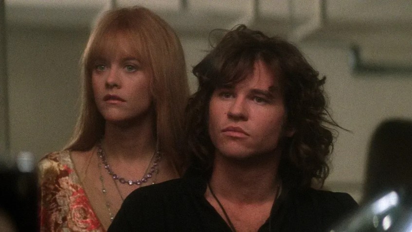 Meg Ryan and Val Kimer in the scene of "The Doors - The Movie" • Reproduction/Tr -Star Pictures