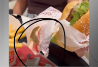 Vídeo: mulher encontra lesma viva em hamburguer no Piauí