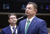 INSS: “Brasileiros vão pagar pelo roubo duas vezes”, diz líder do PL