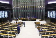 Governo corre contra o tempo para fazer reforma do IR valer em 2026