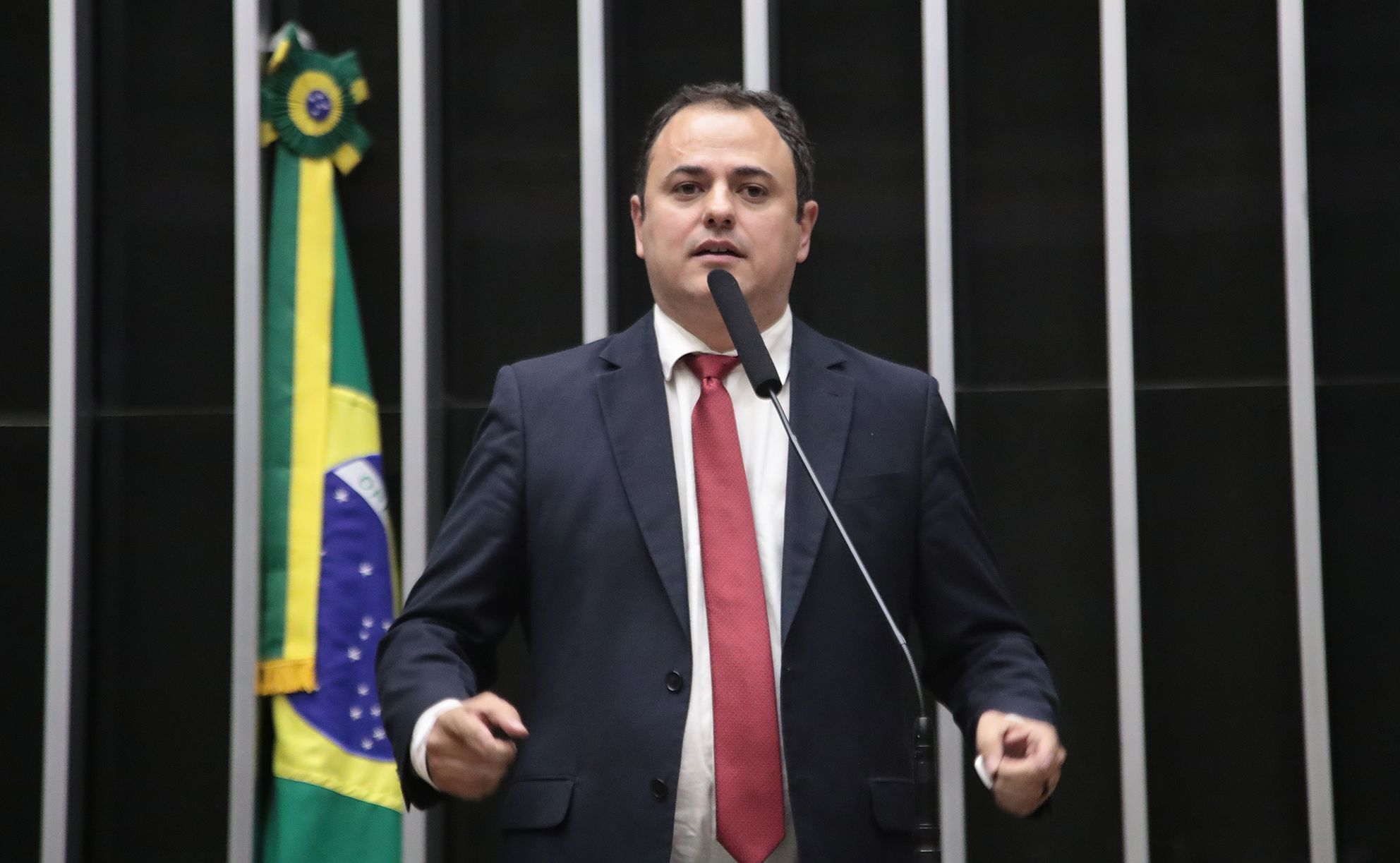 Glauber Braga