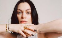 Jessie J revela novas atualizações do câncer após mastectomia; confira