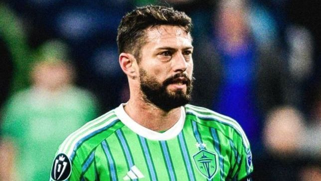 Ex-Botafogo rompe ligamento novamente em clube dos Estados Unidos; veja