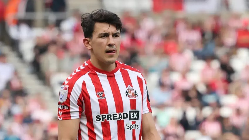 Luke O'Nien em partida do Sunderland • Foto: Divulgação/ Sunderland