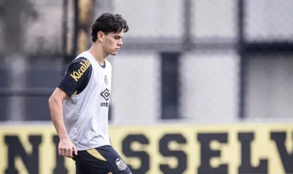 Clube europeu garante prioridade para contratar lateral do Santos