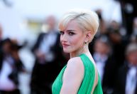 Julia Garner dá atualização sobre cinebiografia de Madonna