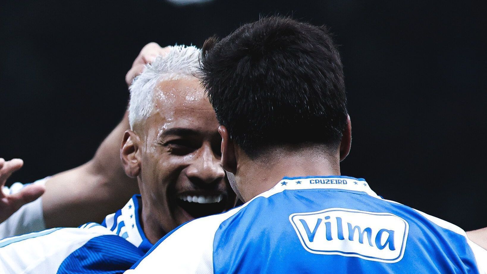 Kaio Jorge e Matheus Pereira, do Cruzeiro, celebrando gol