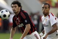 Filho de ídolo do Milan estreia no profissional com nome de tio assassinado