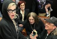 Antes de morrer, Ozzy viu pedido de casamento filha em bastidores de show