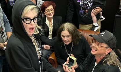 Antes de morrer, Ozzy viu pedido de casamento filha em bastidores de show