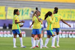 Kerolin comemorando um dos seus gols na Copa América Feminina