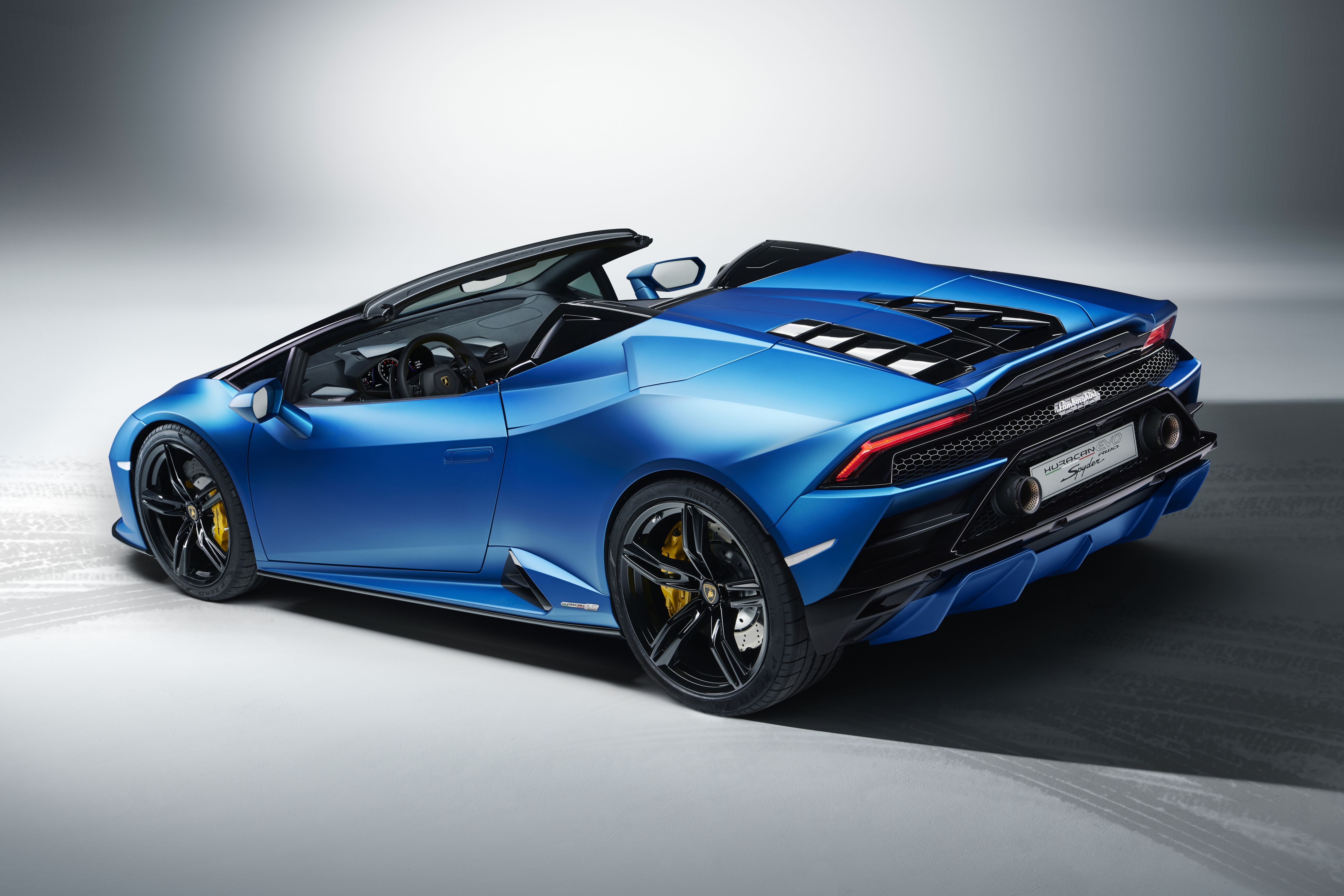 Lamborghini Huracán EVO RWD Spyder • Divulgação