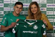 Palmeiras não busca mais reforços, afirma Leila Pereira