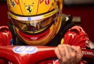Chefe da Ferrari abafa crise e sai em defesa de Hamilton após GP da Hungria