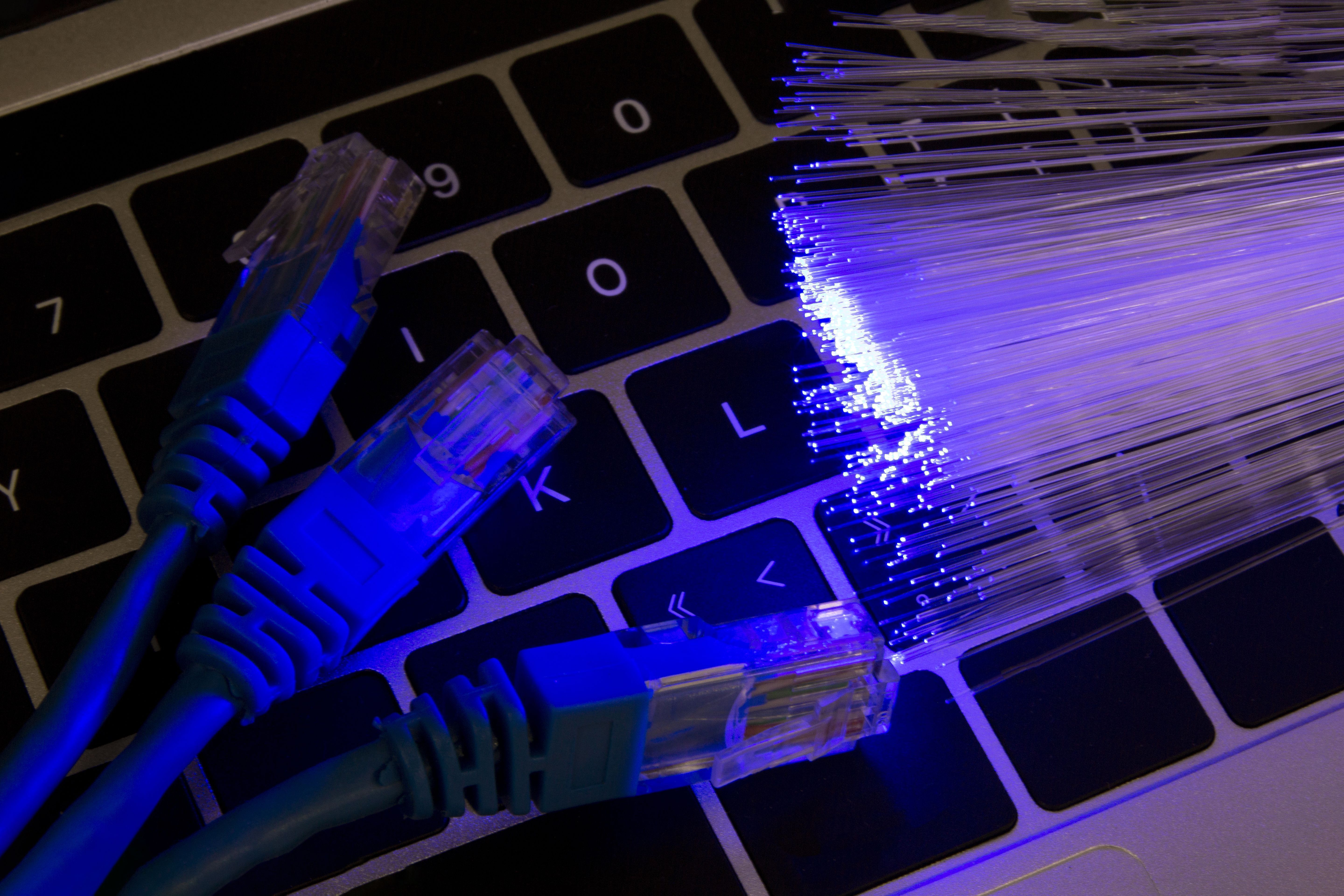 lindos-detalhes-de-fibra-otica