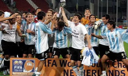 Primeiro título de Lionel Messi com a Argentina completa 20 anos