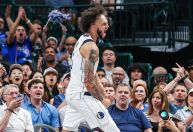 NBA: pivô do Dallas Mavericks passa por cirurgia no pé