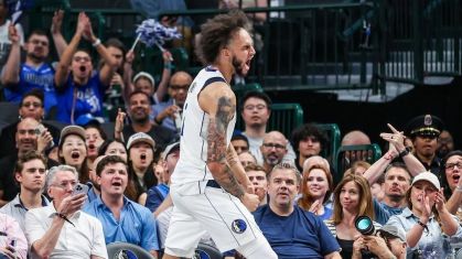 Lively passou por cirurgia no pé direito