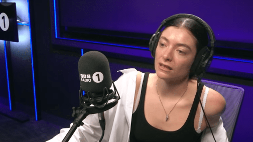 Lorde durante entrevista à BBC radio 1