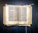 Pesquisadores finalmente decodificam erro em escritura medieval; entenda