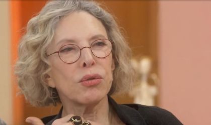 Marília Gabriela tem problemas de saúde e cancela apresentações de teatro