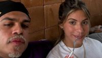 MC Cabelinho publica foto em rara aparição com namorada
