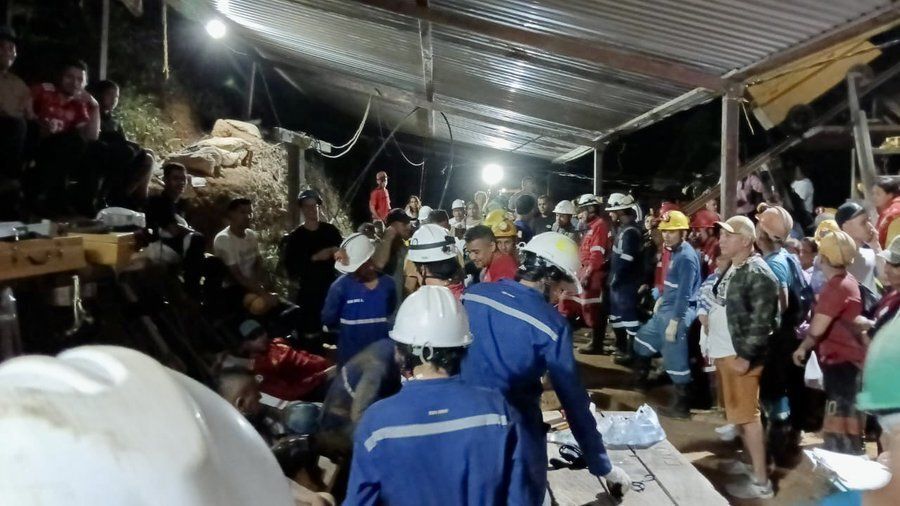 Mineiros são resgatados com vida após acidente na Colômbia