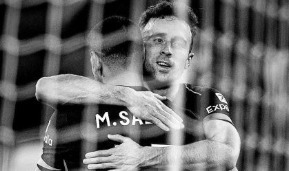 Mohamed Salah presta homenagem a Diogo Jota: "Difícil aceitar"