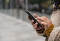 O que é o Tea, app em que mulheres avaliam homens com quem saíram