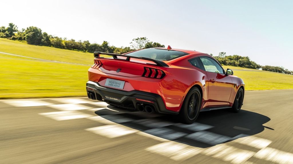 Mustang Dark Horse é confirmado para o Brasil 