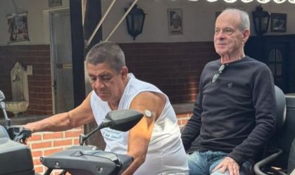Zeca Pagodinho posta memes de rolê com Ney Matogrosso: "Mobilizou as redes"