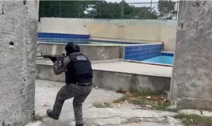 Bope faz operação na Serrinha, no Rio, para conter disputa entre facções