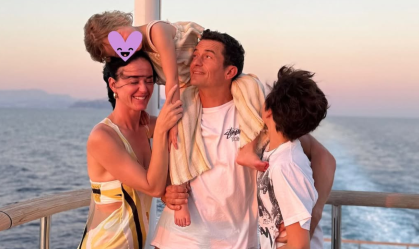 Após separação, Orlando Bloom posta foto ao lado de Katy Perry; veja