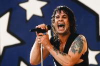 Ozzy Osbourne largou a escola aos 15 anos e já trabalhou em matadouro