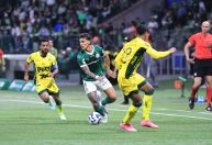 De volta ao Brasileirão, Palmeiras tropeça contra Mirassol e é vaiado
