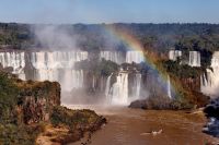 Turista holandês morre após barco de passeio virar nas Cataratas do Iguaçu
