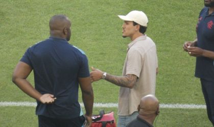 Barrado, Pedro vai ao Maracanã para acompanhar Flamengo x São Paulo