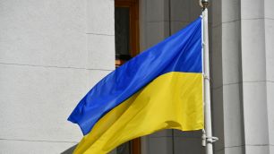 Rússia lança ataque com mísseis contra Kiev; testemunhas ouvem fortes explosões