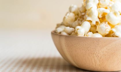 Pipoca: aliada da saúde ou vilã da dieta? Depende do preparo