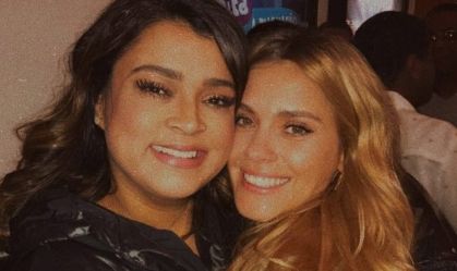 Carolina Dieckmmann homenageia Preta Gil no Dia do Amigo: "Meu colo"