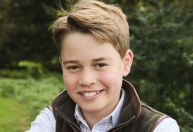 Família real divulga nova foto do príncipe George para celebrar aniversário
