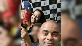 Adolescente queria viajar para o Mato Grosso do Sul para encontrar uma garota com quem mantinha um relacionamento virtual; impedido pelos pais, matou a família