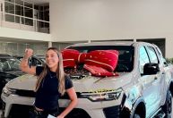 Quase 100 dias após vencer BBB25, Renata Saldanha finalmente leva carro