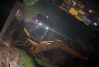 Homem tenta invadir agência bancária com retroescavadeira furtada no RS