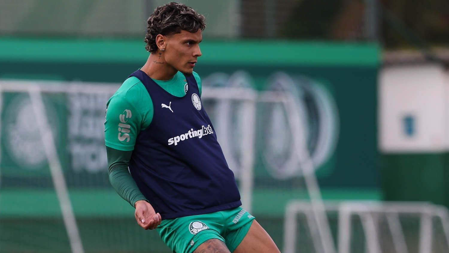 Richard Ríos em treino do Palmeiras