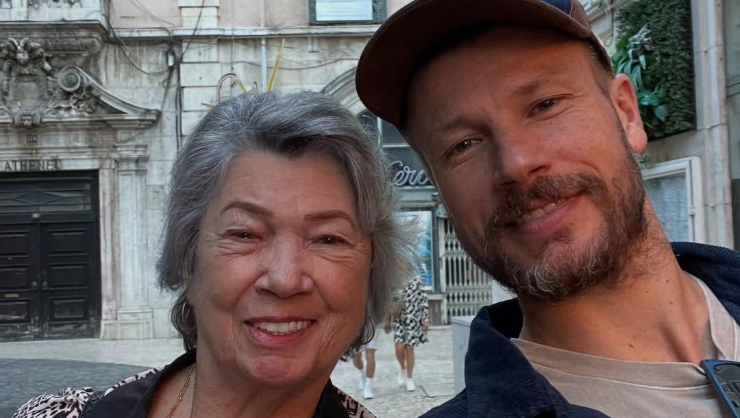 Rodrigo Hilbert lamenta morte de mãe