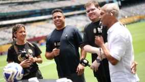 Ronaldo e Romário participam de transmissão da CazéTV no Mundial de Clubes